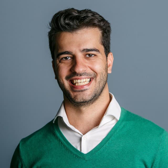 Arzhang - Co-founder of SwipeAbroad